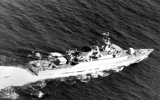 A starboard quarter view of the Iranian frigate ITS Rostam (DE-73), later renamed IS Sabalan (F-73)